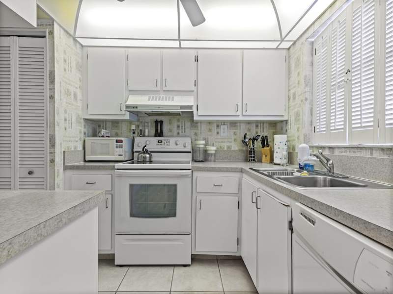 104 - Kitchen 1