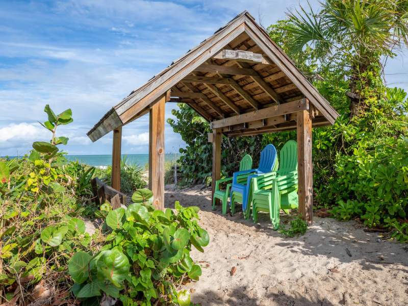 Tiki Hut 2